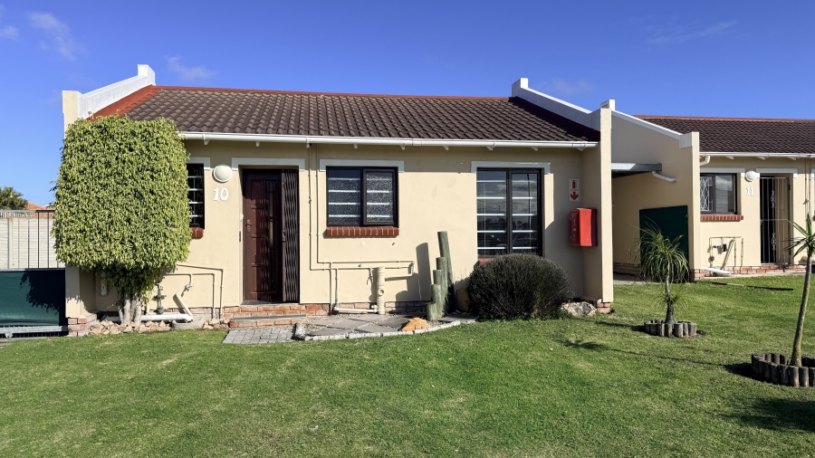 2 Bedroom Property for Sale in Sherwood Eastern Cape